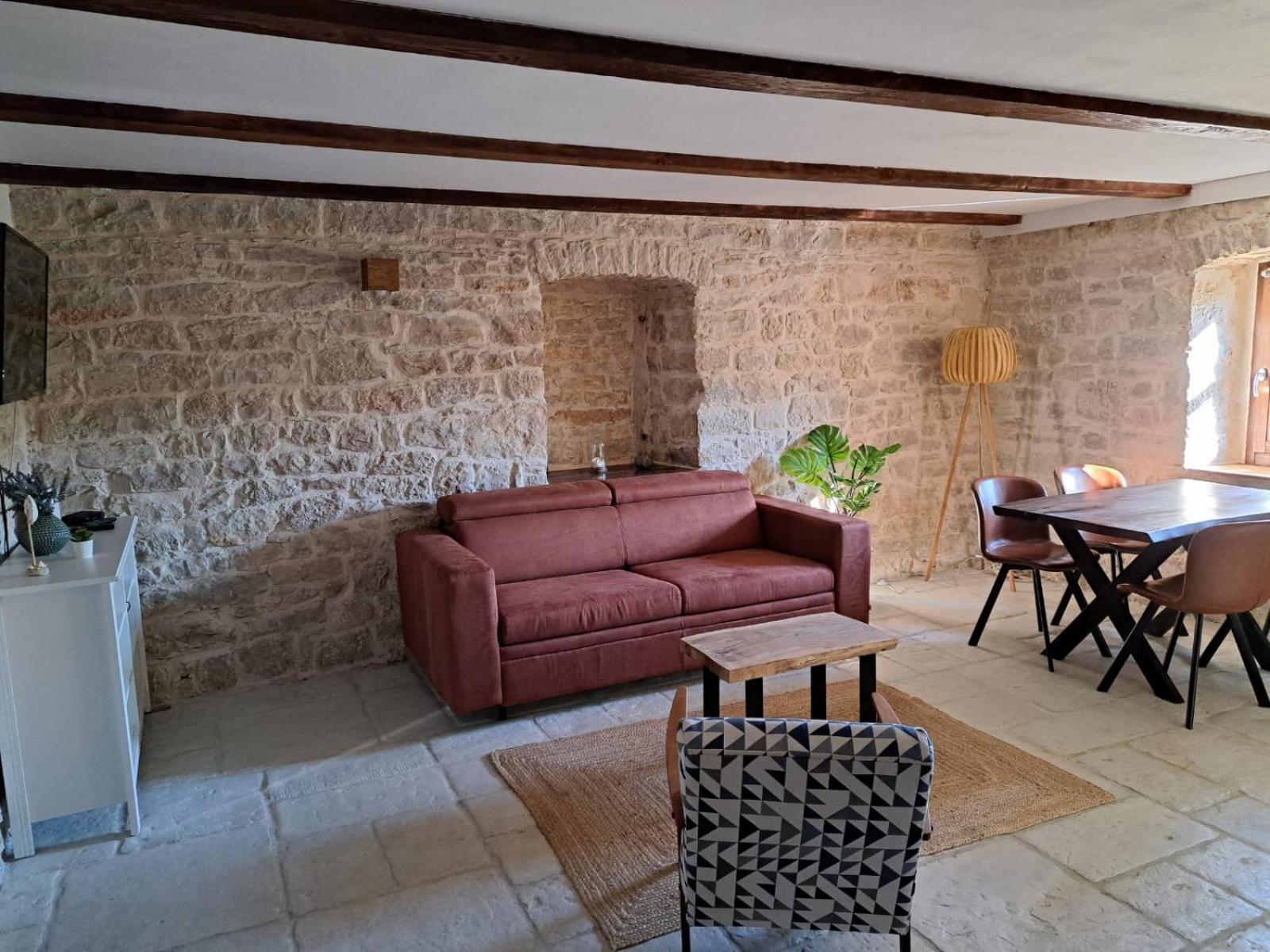 Apartments Malic Pridraga الغرفة الصورة
