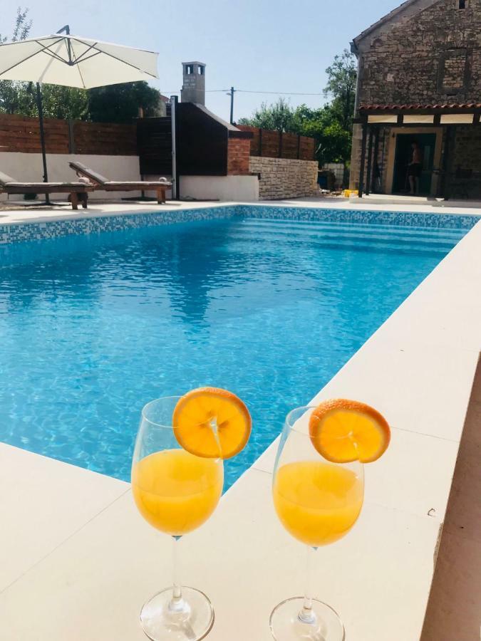 Apartments Malic Pridraga المظهر الخارجي الصورة